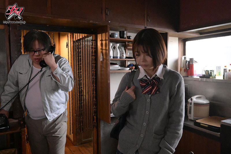 【中出し】 お母さんの借金で…毎日15時になると110kg巨漢男がやっ...