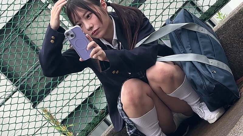 【中出し】 媚〇塗りたくりチ〇ポで拘束スローピストン 上はヨリ目と白目...