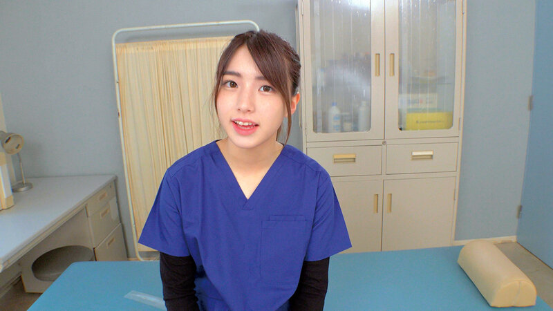 【中出し】 休憩中の美尻で可愛い整体師さんに敏感すぎる男子の身体を揉み...
