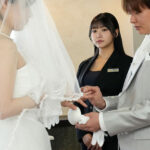 【中出し】 【人生で最も特別な日ーそれは結婚式─】新婦の目を盗んで、何度も何度も繰り返す生ハメ強●ズコバコSEX！唾液を絡ませて腰を振りまくる変態ウエディングプランナー 姫咲はな 『FANZA』