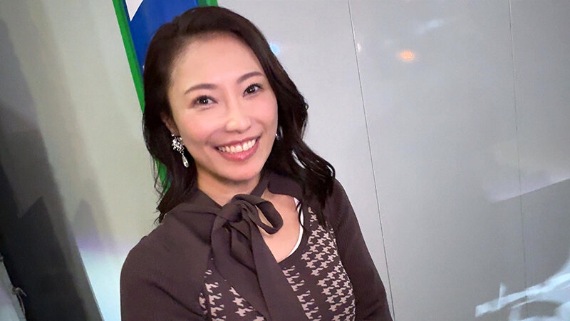 【中出し】 【ハイスペ熟女、淫らに乱れる―】アラフォー上級国民奥様 年...