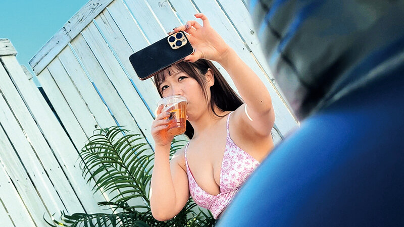 【中出し】 海の家痴○ 水着美女狩り 湘南の海で見つけた4名 『FAN...