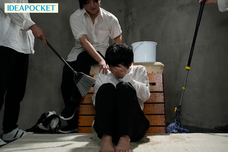 【中出し】 いじめられていた教え子を不憫に思い自宅で介抱することに…「...