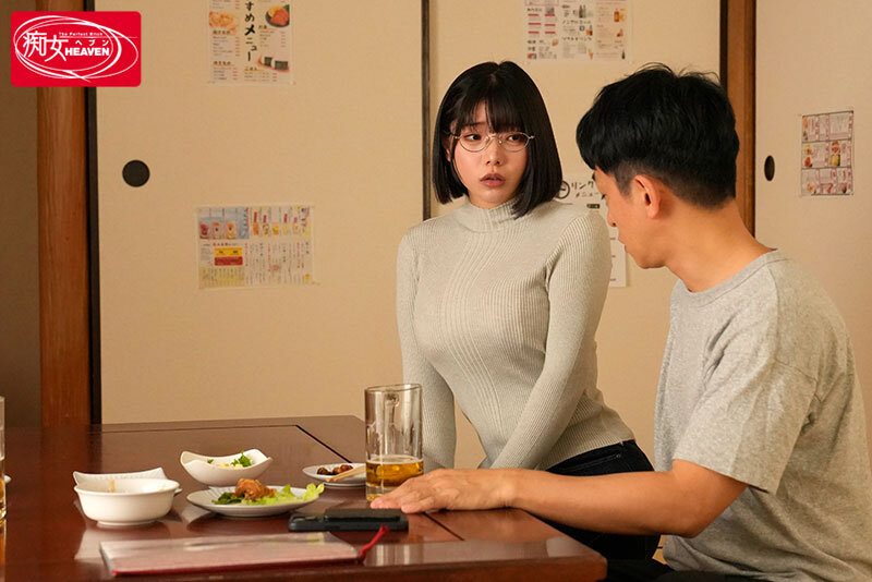 【中出し】 酔うと豹変ドスケベになる地味メガネ巨乳後輩 お下品ベロキス...