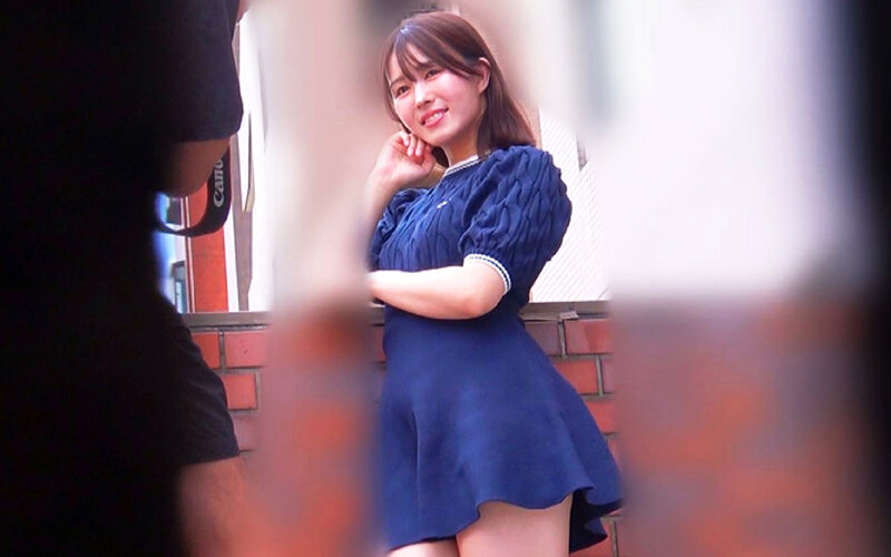 【中出し】 AV現場の盗撮＃1。休憩中、AV監督にタダマンされてしまう...