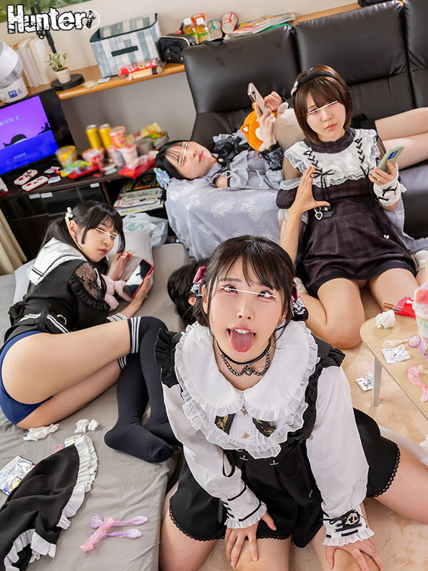 【中出し】 ボクの部屋はいつの間にかワケあり家出地雷系女子たちの溜まり...