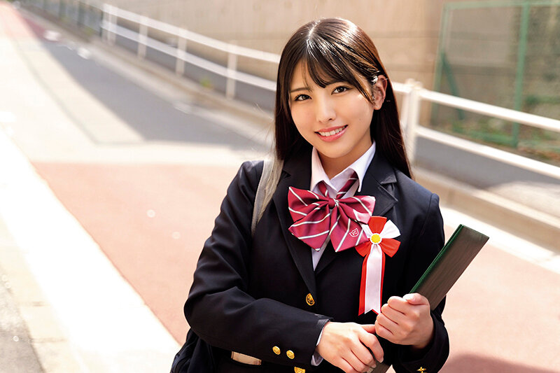 【中出し】 3分前まで女子〇校生！～2026年～卒業式直後に思い出の制...