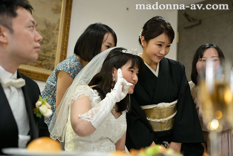【中出し】 娘の幸せを見届けながら…。披露宴で娘婿に犯●れた母 大島優...
