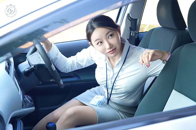 【中出し】 地方に配属になった僕は、いつも、先輩と車出勤をしています。...