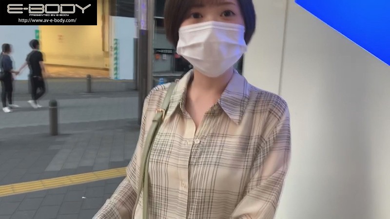 【中出し】 すっぴんエッチも公開！ もちもち白桃Fカップ素人と朝まで寝...