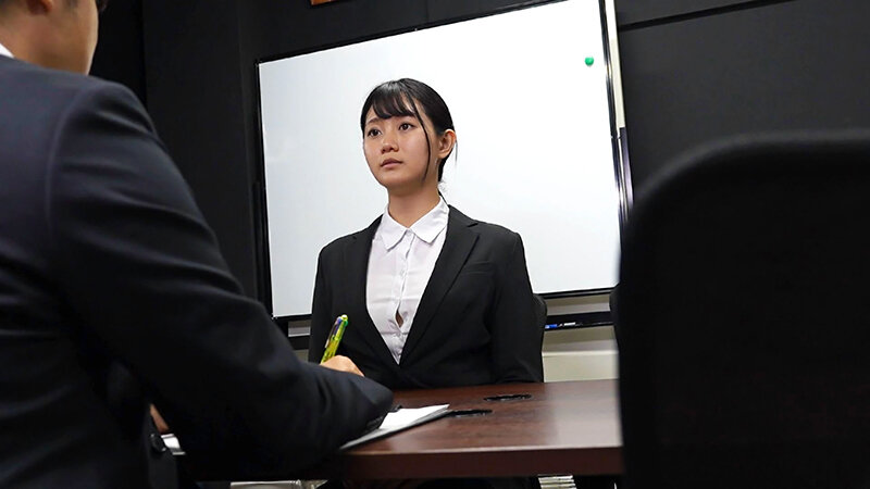 【中出し】 おむつ就活生 面接官に性癖がバレてばぶばぶ退行オシッコ大量...