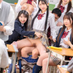 【中出し】 『授業中にどこまでエッチな事できるか勝負しよ』超エッチな小悪魔ヤリマン女子たちが、呑気なおじいちゃん先生の授業だからヤリタイ放題！「何をやってもバレないよ！」と言って授業中にお昼ご飯をかけたエッチなチキンレースを開催！ 『FANZA』